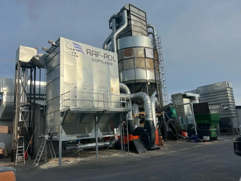 Wysokowydajna instalacja odpylająca 105 000 m3/h z automatyka dla przemysłu meblarskiego