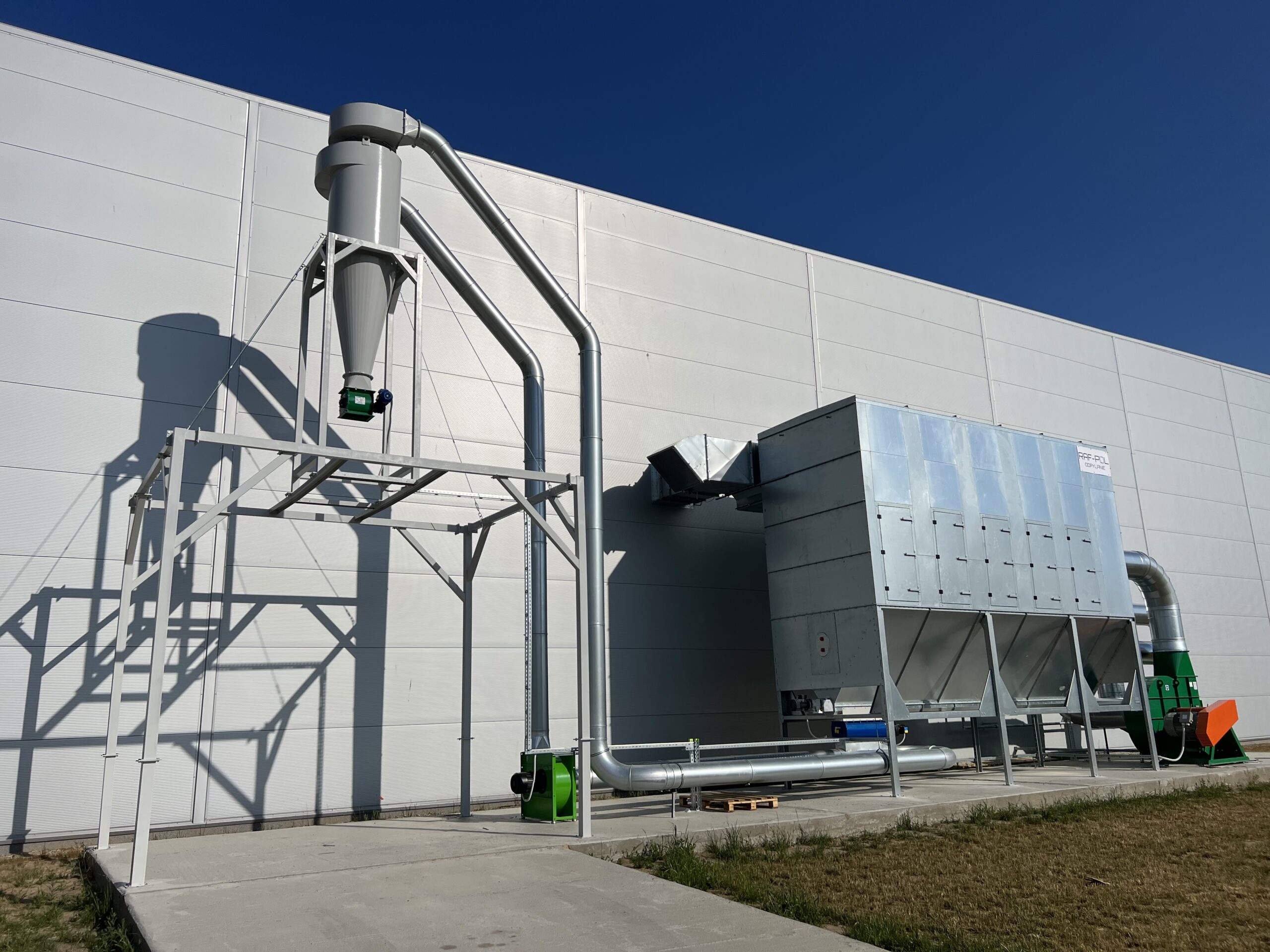 Filtr odpylający 55000 m3/h o łącznej mocy wyciągowej 90kW