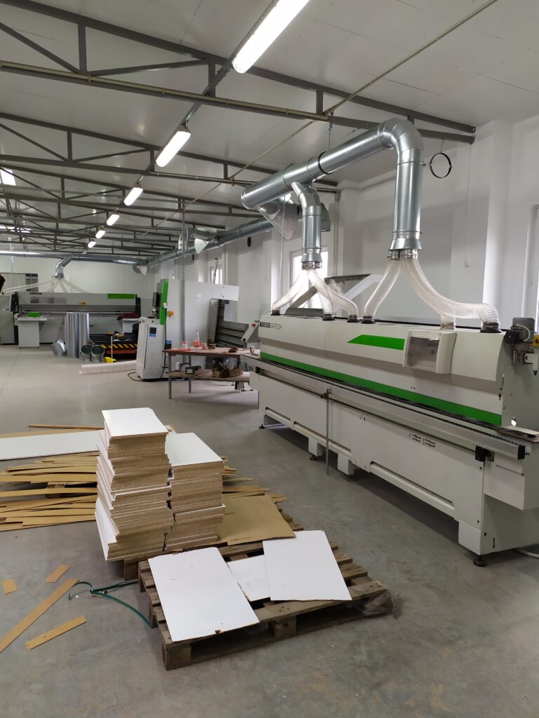 Montaż instalacji odpylającej Furniture Sobczak